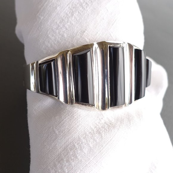 Mexico 64g Pineda-Inspired Sterling Onyx Hinged Cuff - Picture 3 of 14